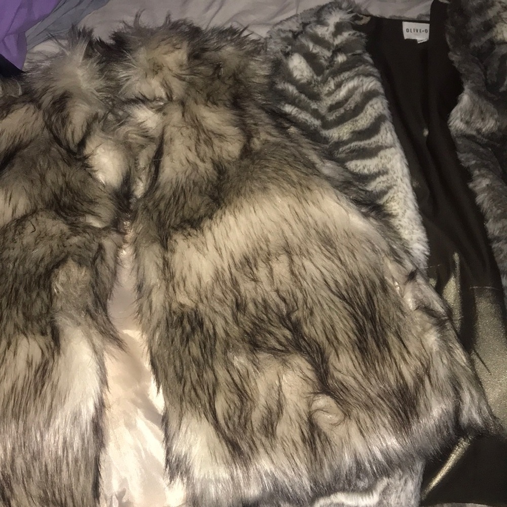 BUNDLE 😎*3 for 1 price faux fur stylish VEST